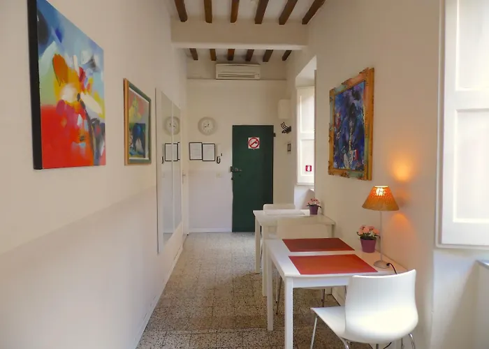 Πανσιόν Casa Alba 3*