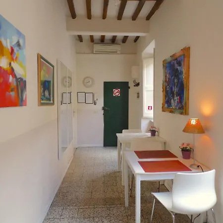 Casa Alba 3* Lucca
