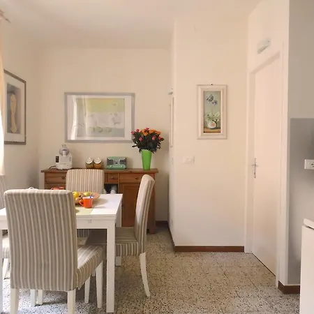 Guest house Casa Alba 3*