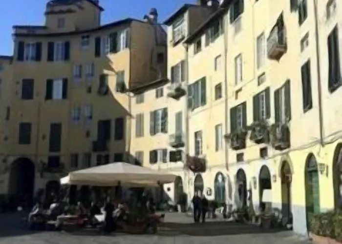 Casa Alba Gasthuis Lucca