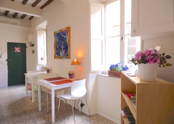 Casa Alba 3* Lucca